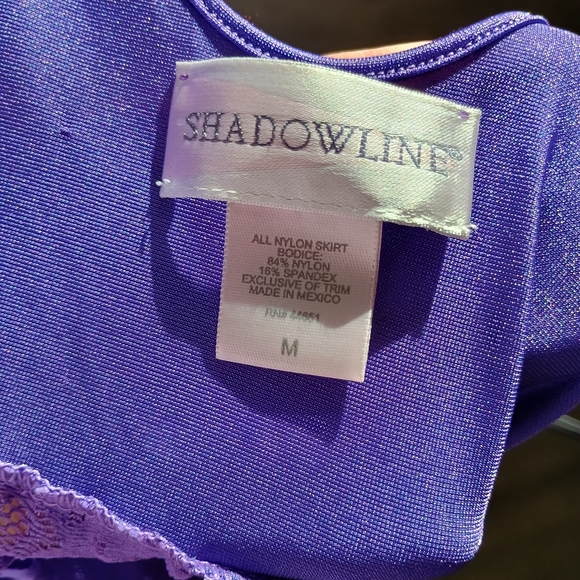 GoRGeOuS, early 1980s, 2 piece royal purple full-length Shadowline peignoir - Picture 10 of 14